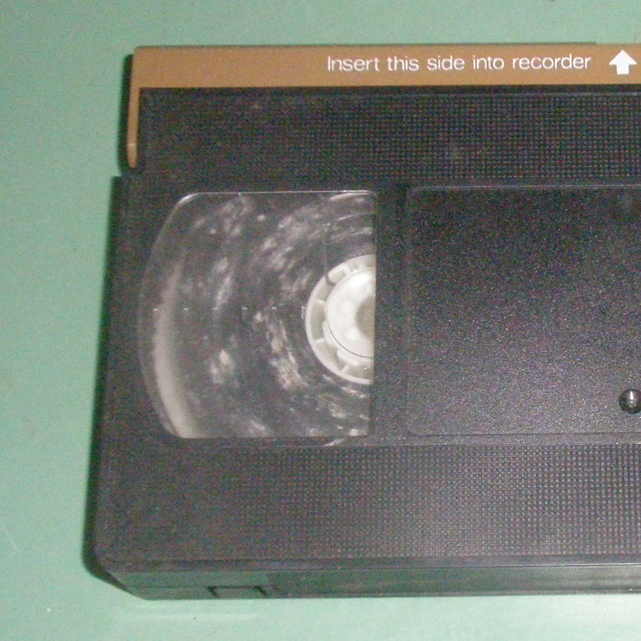 カビの生えたビデオテープ写真